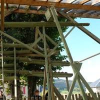 L'horloge en bois à eau et à billes
