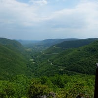 Panorama depuis le site de la grotte de Labeil