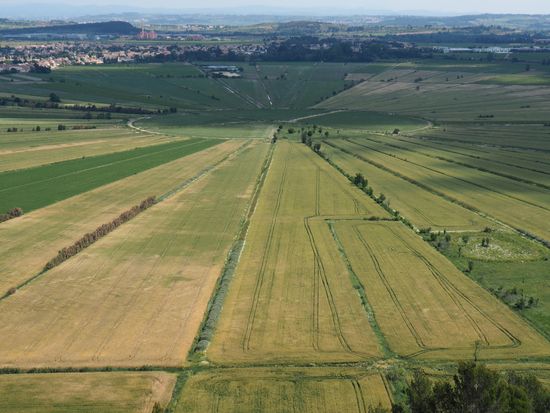 L'étang de Montady depuis l'oppidum d'Ensérune